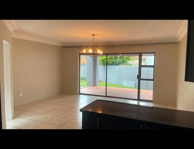 3 BEDROOM HOUSE FOR SALE IN ELDO MANOR